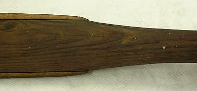 paddle shoulder showing blade edge ends